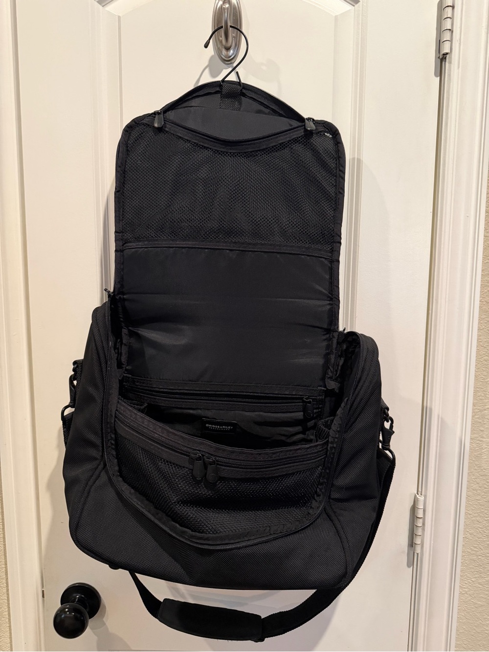 Men's Briggs & Riley Black Travel Toiletry Bag - Compact Hanging Organizer